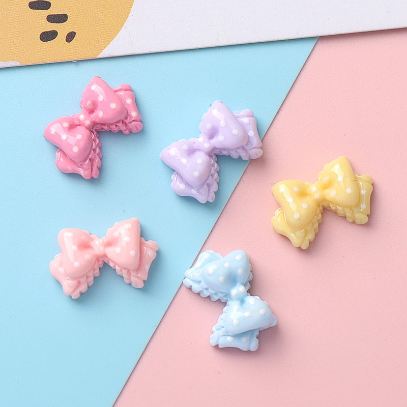 Phone Cases With Charms - ชาร์มเรซิ่นรูปโบว์ขนาดเล็ก 7 สี ลายจุด ประกายเงา แบบติดหลังเรียบ